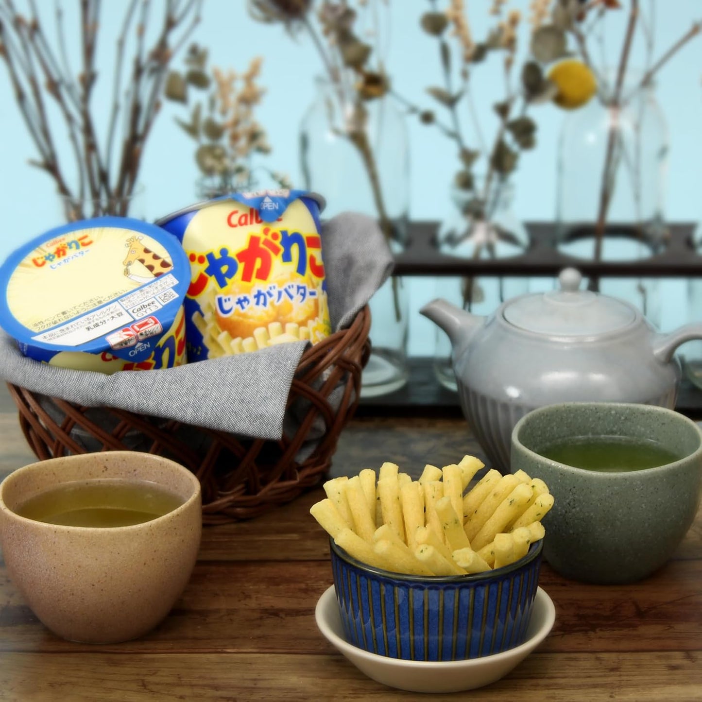 カルビー じゃがりこ じゃがバター 55g Calbee Jagarico Butter Potato スナック ポテトスティック 日本 お菓子 カップスナック 北海道バター